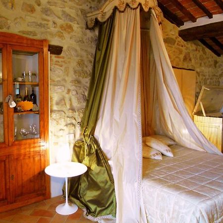 Guest House Il Borgo Di Sempronio Semproniano Szoba fotó