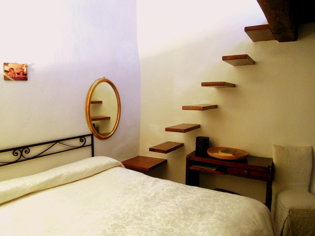 Guest House Il Borgo Di Sempronio Semproniano Szoba fotó