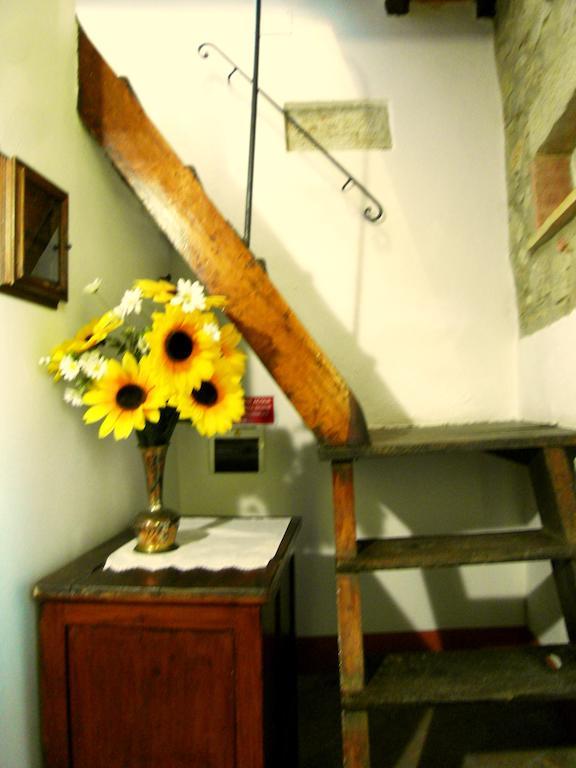Guest House Il Borgo Di Sempronio Semproniano Szoba fotó